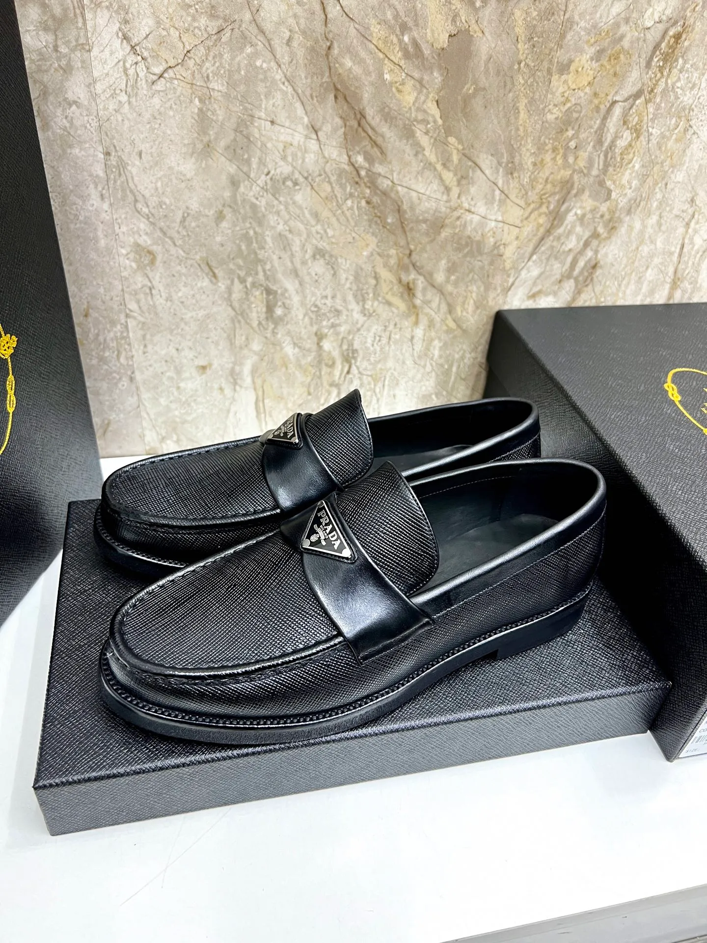 PRADA~ Size: 38-44 (customized 45/46 P: 💰880 P's original official website new high-end men's leather shoes, top-quality original replicas, made of imported open edge beads/calf leather, calf leather breathable lining, original leather outsole!
